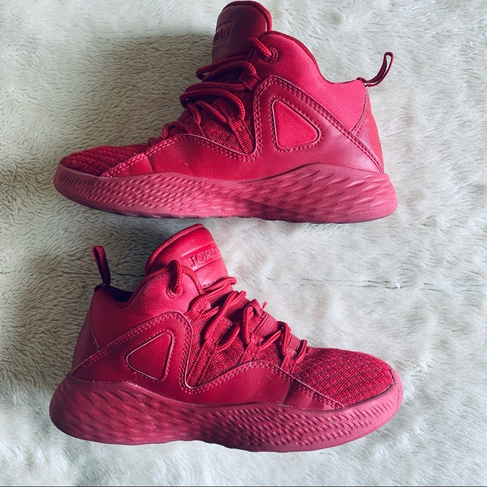 Jordan Formula 23 BP Kids Sneakers - Picture 3 of 5